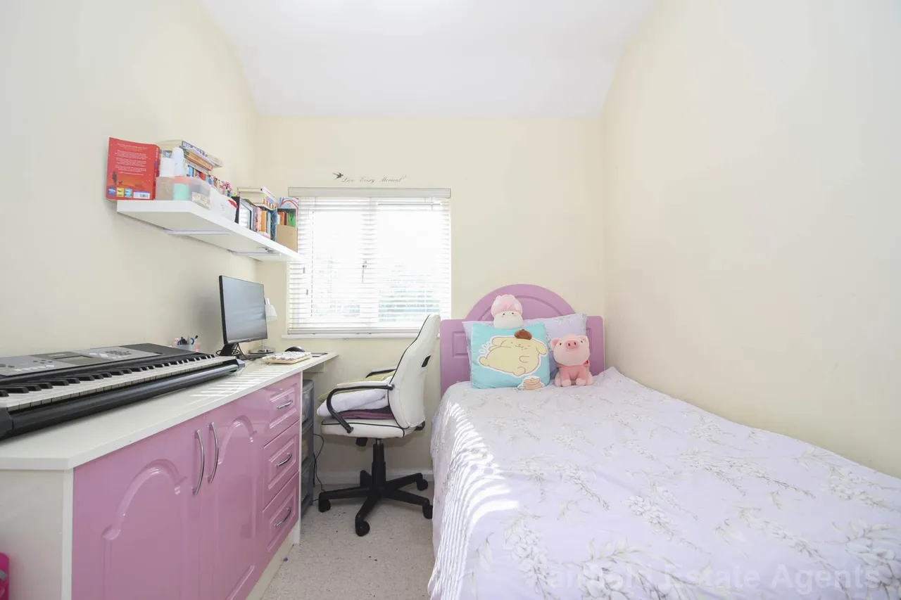 Northwick Road, Watford, Watford, WD19 6QS, photo 13