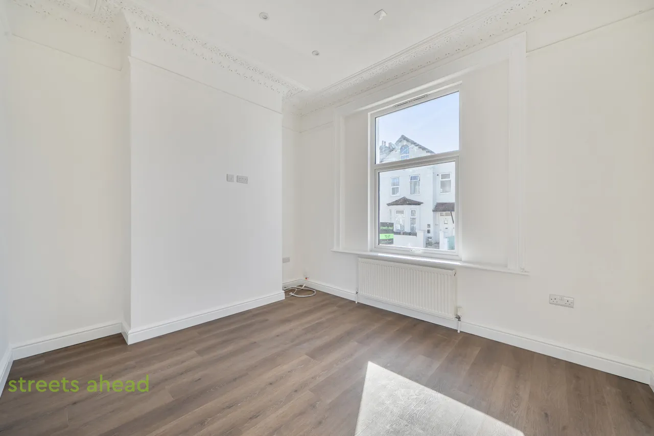 Fernham Road, Thornton Heath, CR7, photo 16