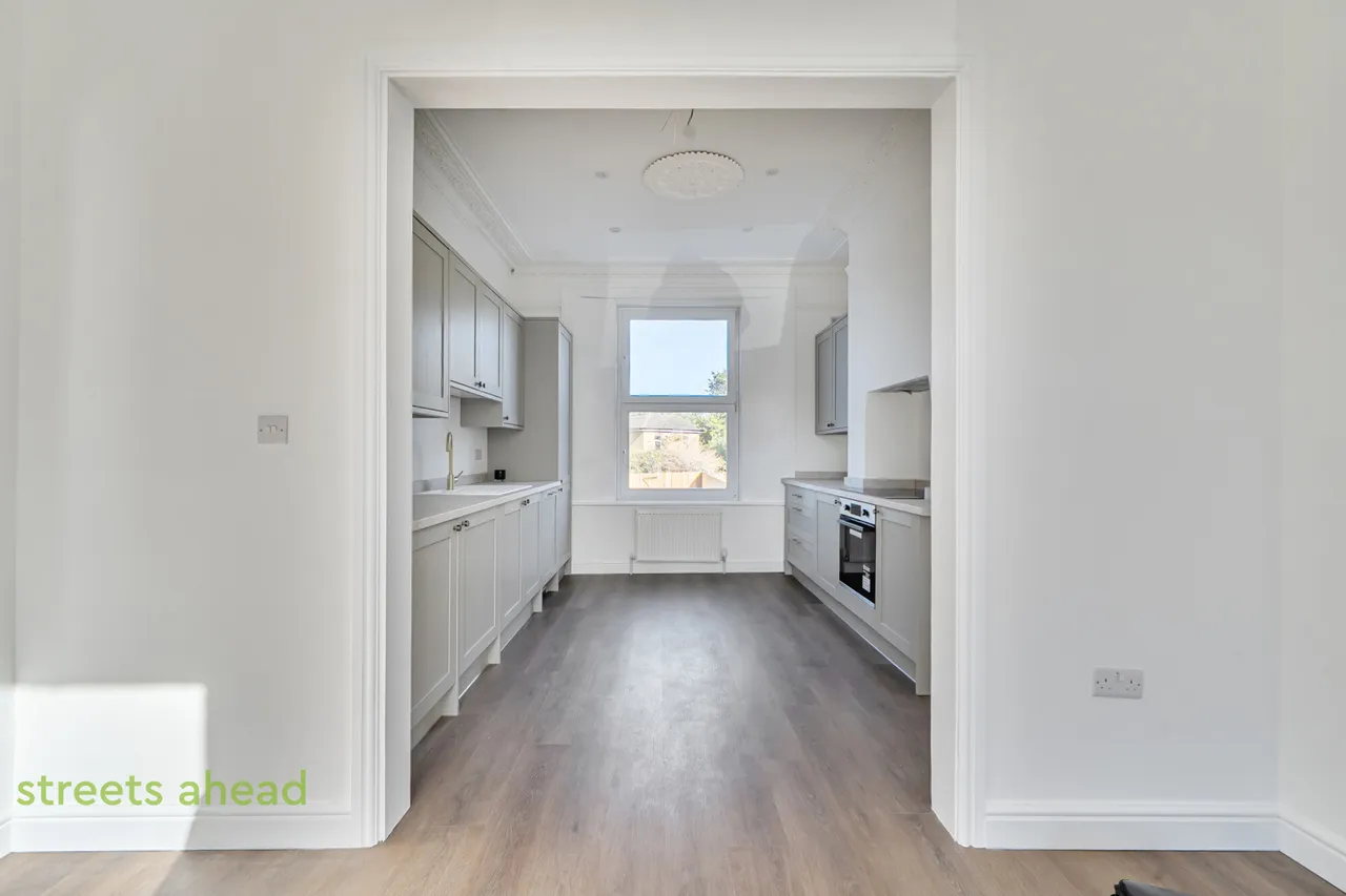 Fernham Road, Thornton Heath, CR7, photo 11