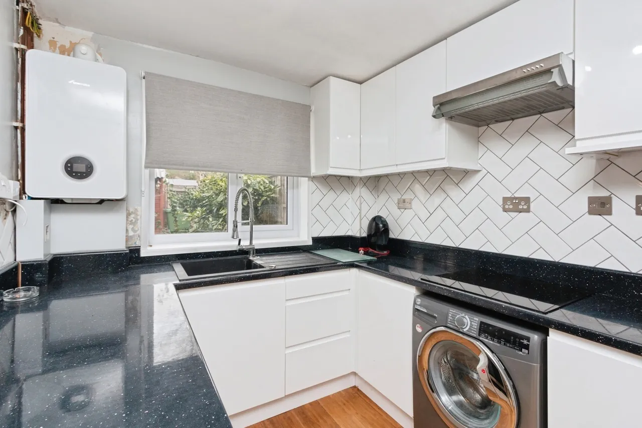 Wordsworth Close, Basingstoke, RG24, photo 2