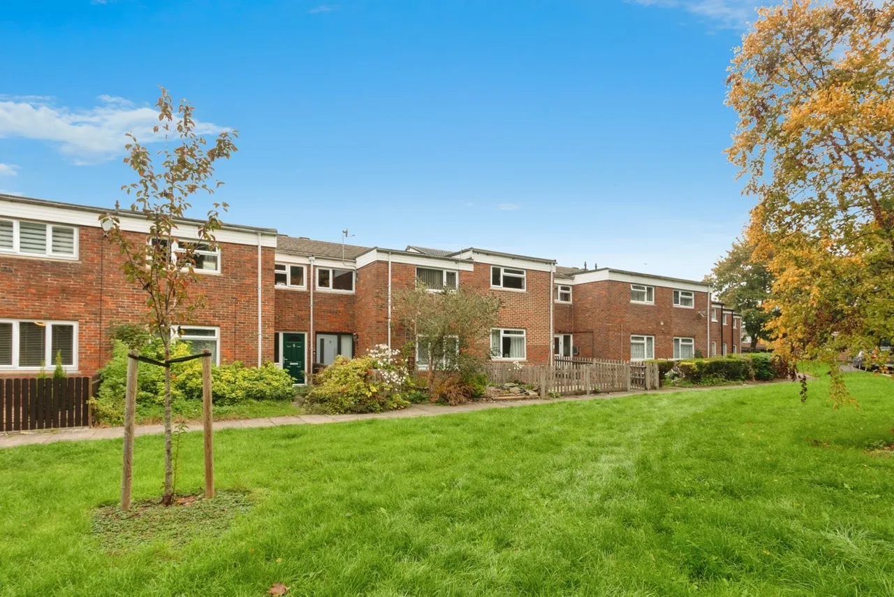 Wordsworth Close, Basingstoke, RG24, photo 13
