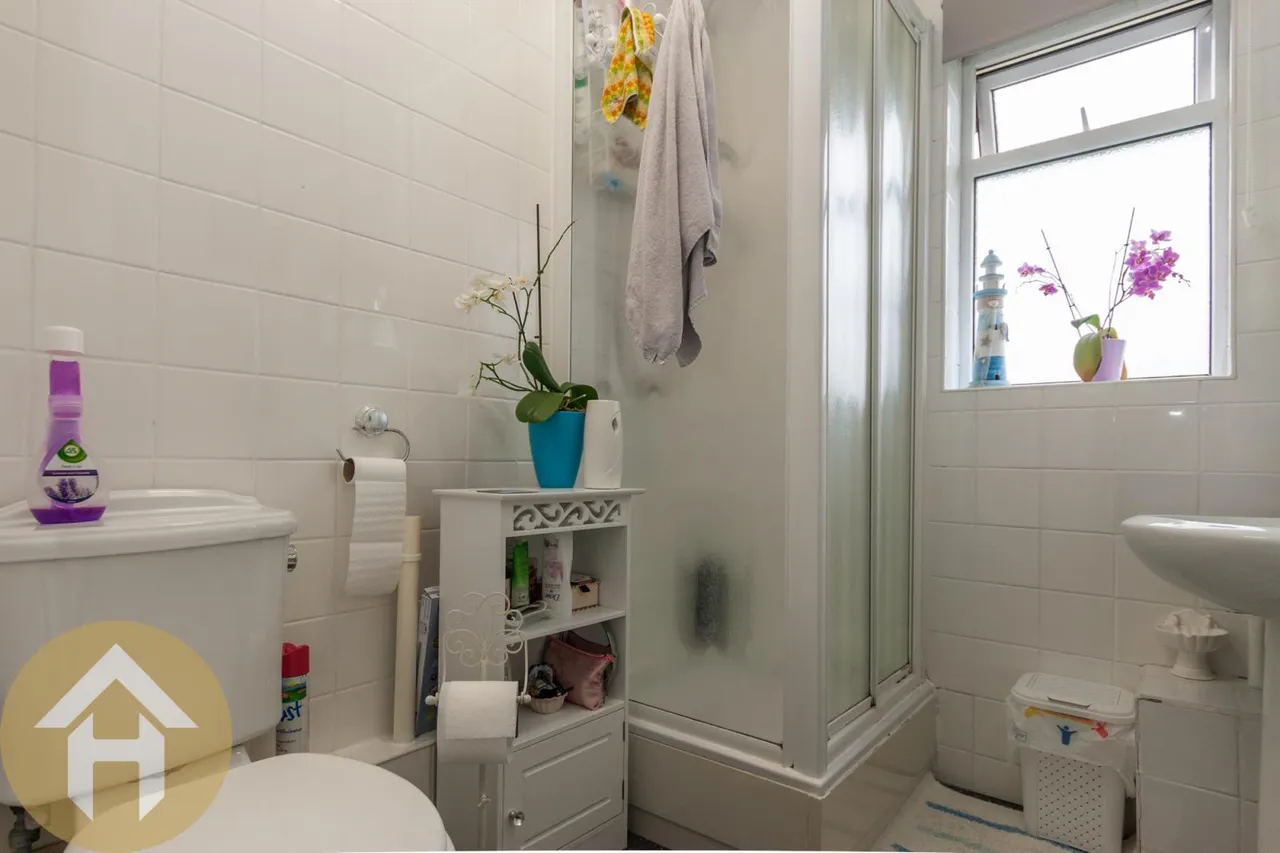 Kimmeridge Close, Nythe, SN3, photo 5