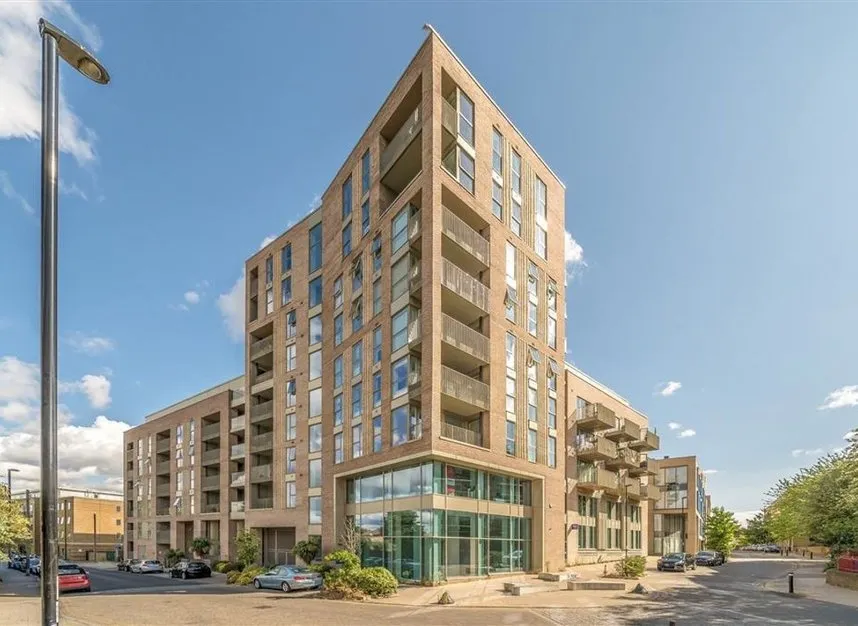 2 bed flat to rent — Goodwood Road, New Cross, SE14