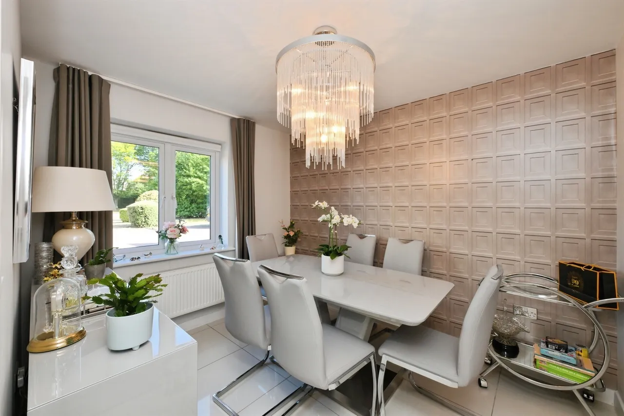 Taylor Close, Harlow, photo 8