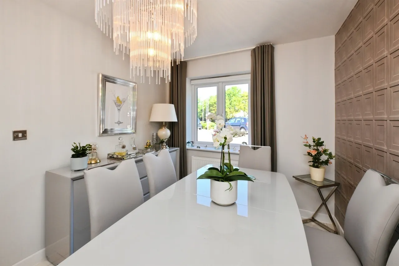 Taylor Close, Harlow, photo 9