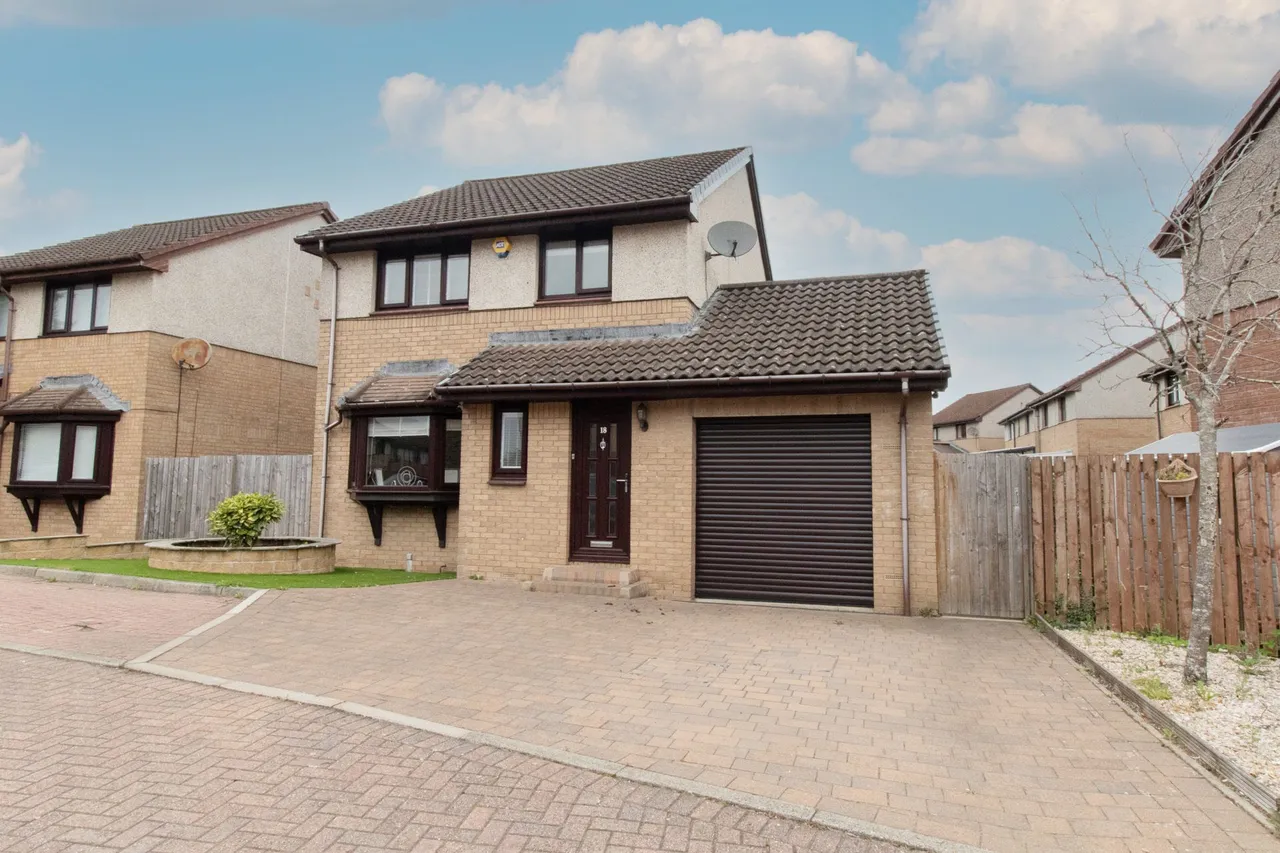 Ballantyne Place, Livingston, photo 2