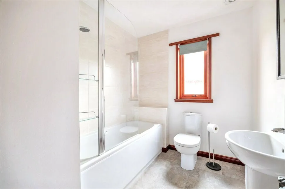 Hutchison Drive, Scone, Perth and Kinross, PH2, photo 4