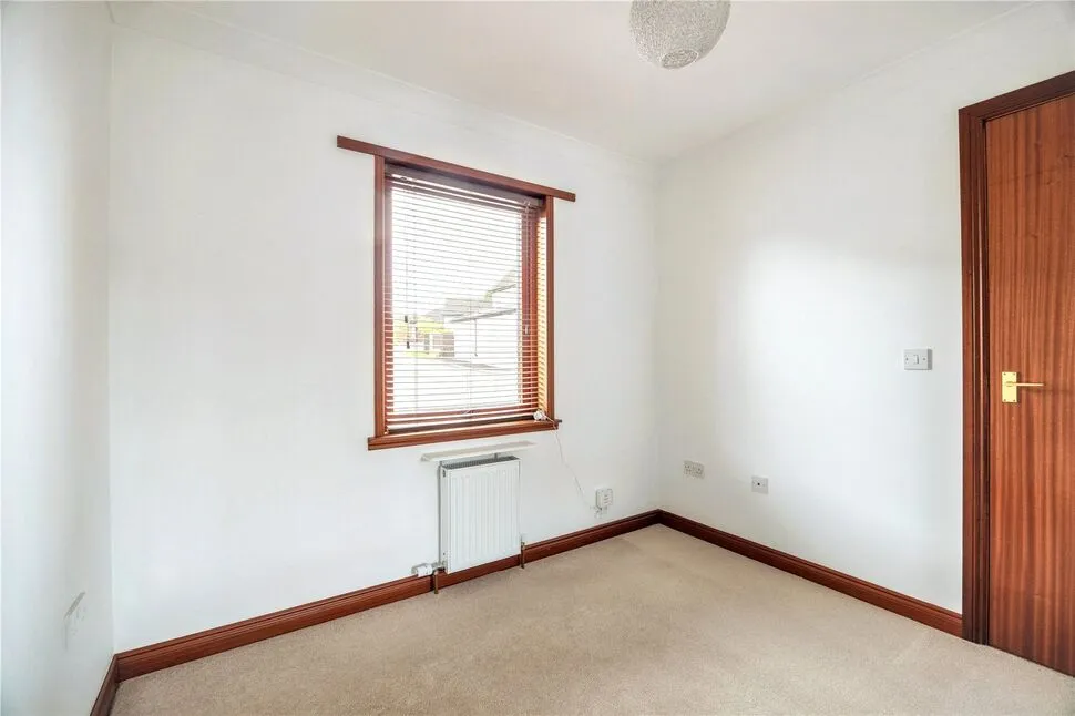 Hutchison Drive, Scone, Perth and Kinross, PH2, photo 9