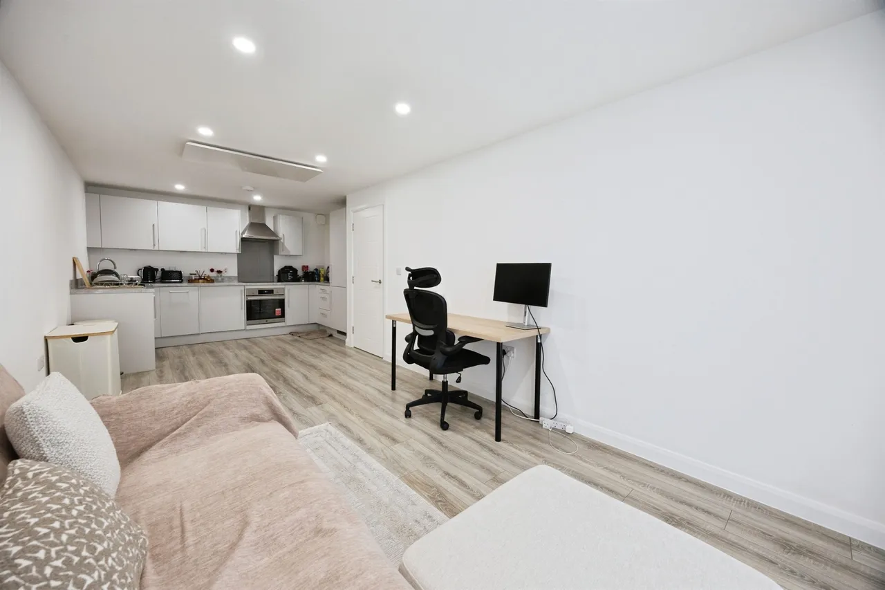 Newtown Apartments, Newtown Road, Ashford, photo 4