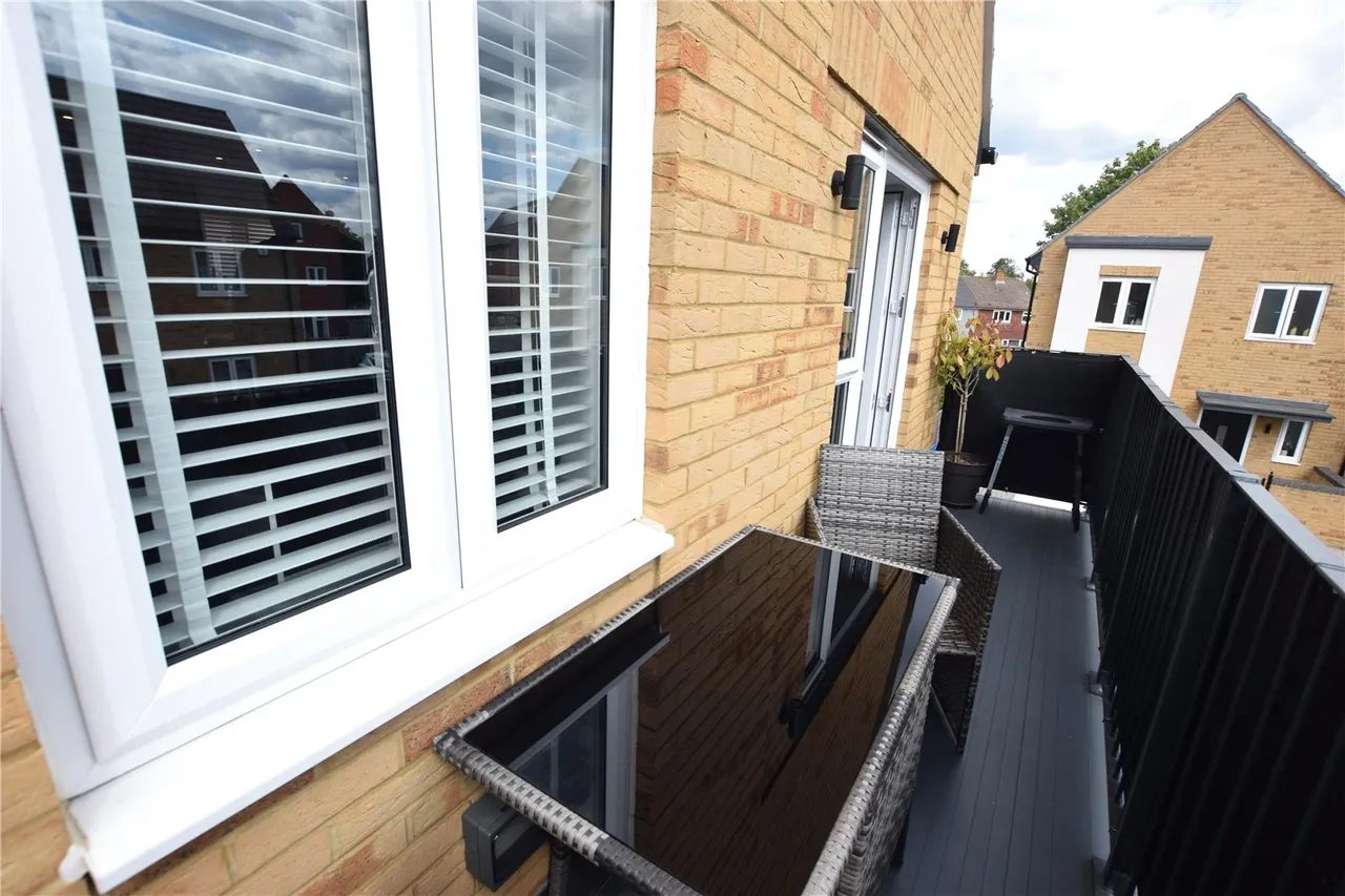 Montreal Close, Farnborough, Hampshire, GU14 0FU, photo 10