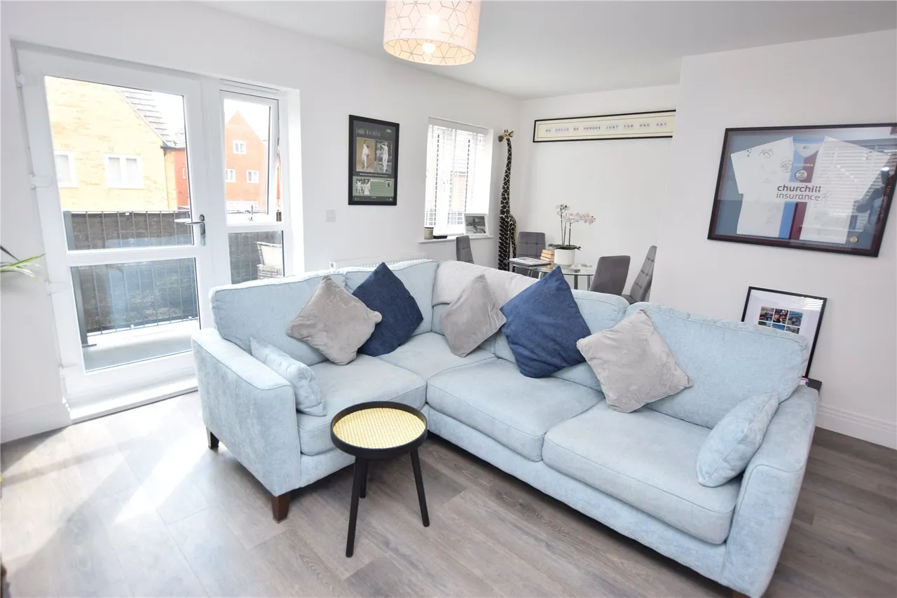 Montreal Close, Farnborough, Hampshire, GU14 0FU, photo 6