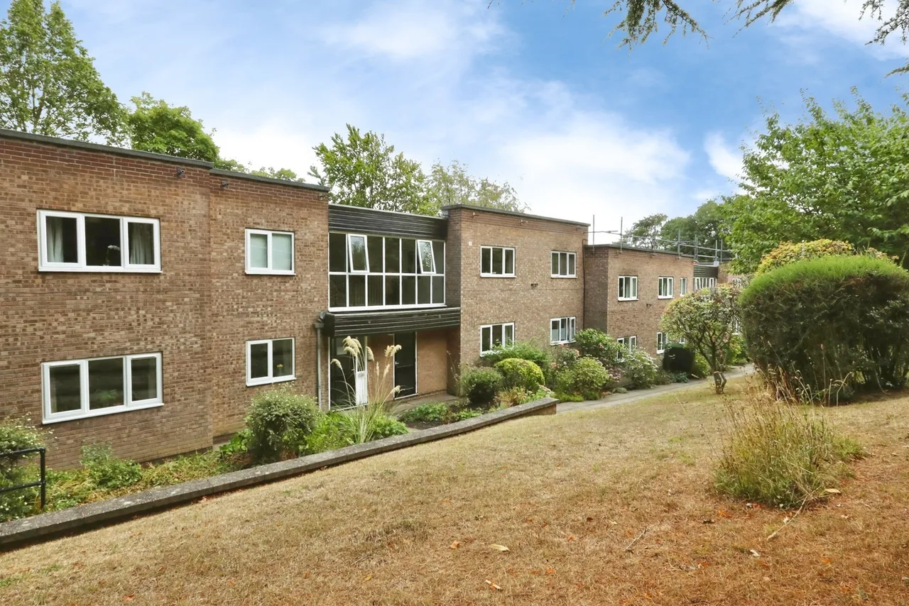 3 bed flat for sale — Shore Lane, Sheffield, S10