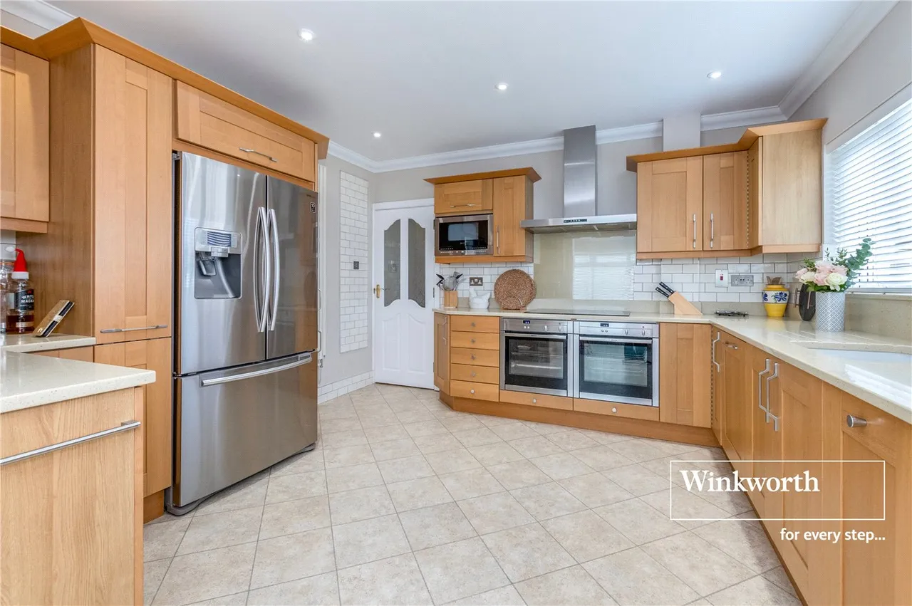Chine Walk, West Parley, Ferndown, Dorset, BH22, photo 6