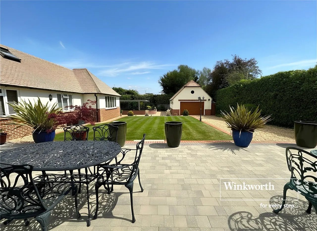 Chine Walk, West Parley, Ferndown, Dorset, BH22, photo 4
