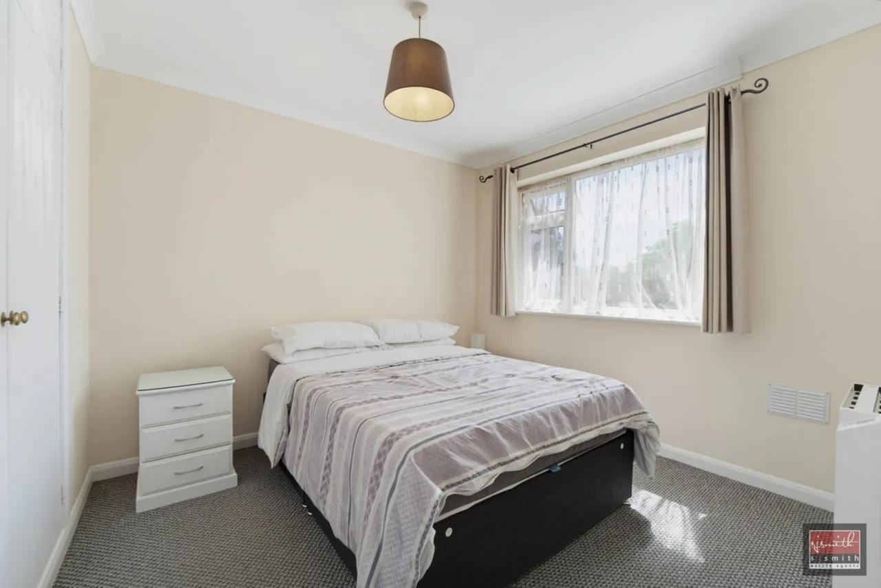 Woodthorpe Road, Ashford, photo 7