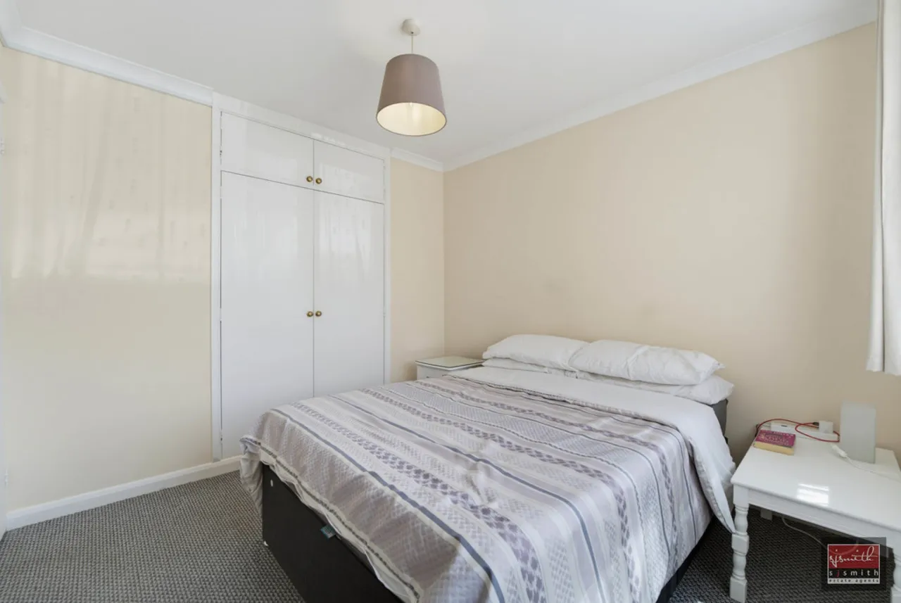 Woodthorpe Road, Ashford, photo 8
