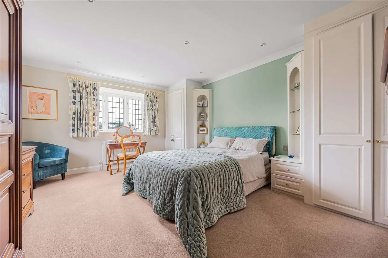 Stables Court, Marlow, Buckinghamshire, SL7 2JD, photo 11