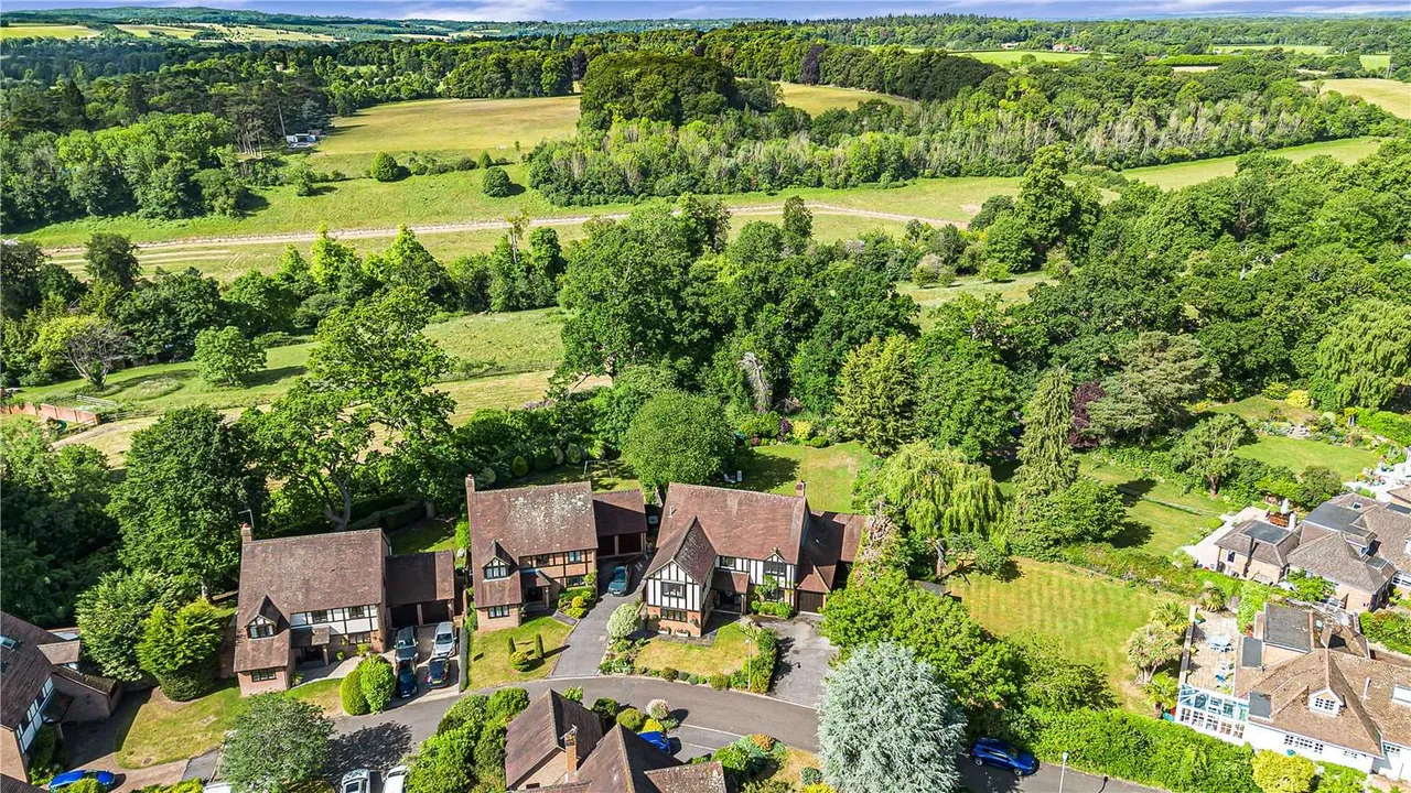 Stables Court, Marlow, Buckinghamshire, SL7 2JD, photo 10