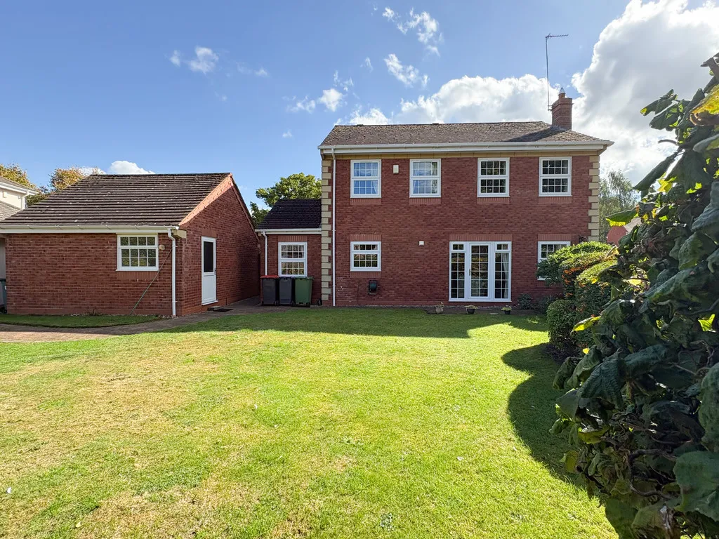 Sparrowhawk Way, Apley, photo 3