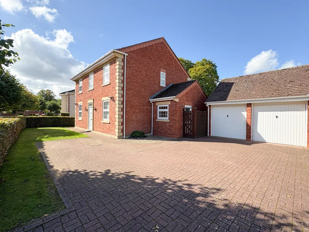 Sparrowhawk Way, Apley, photo 27