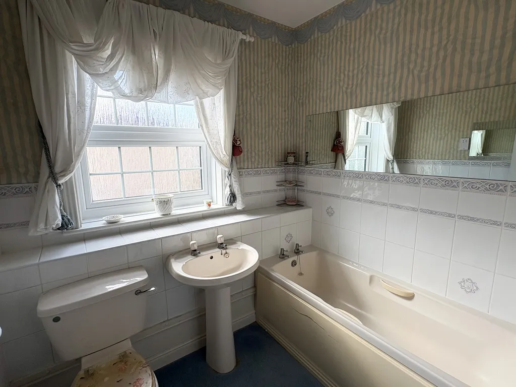 Sparrowhawk Way, Apley, photo 26