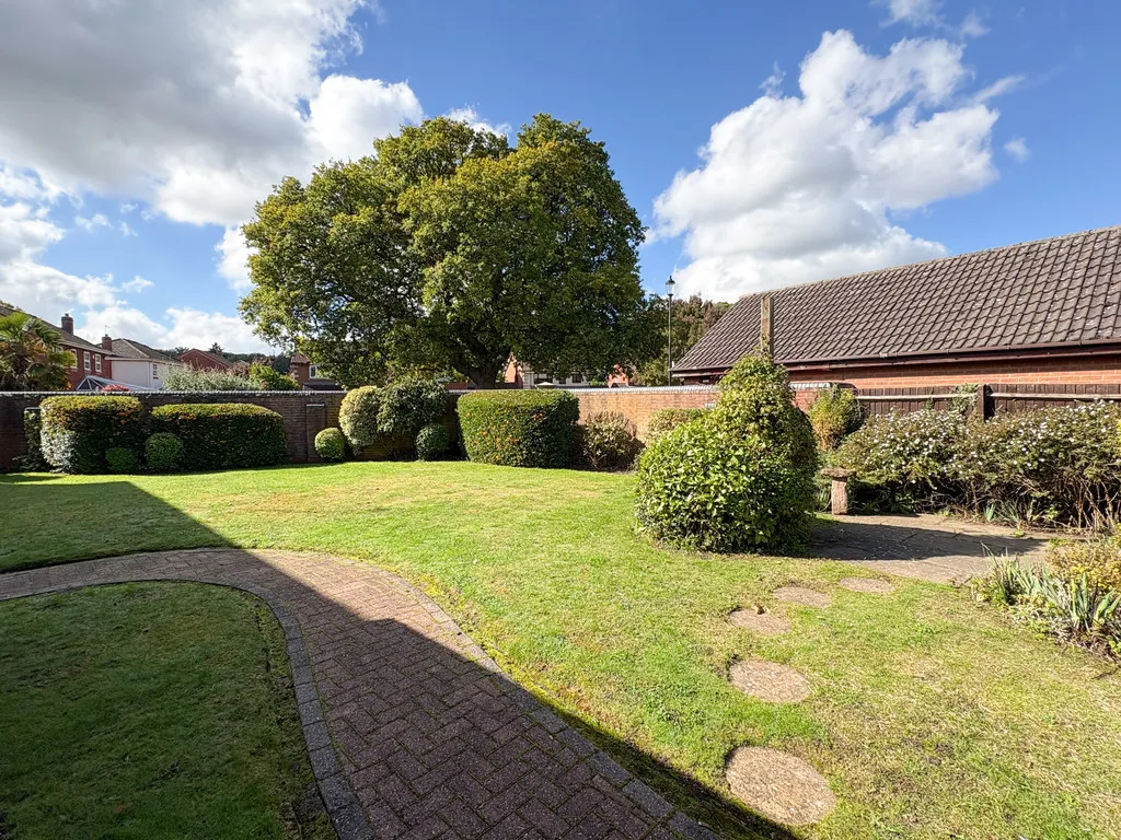 Sparrowhawk Way, Apley, photo 29