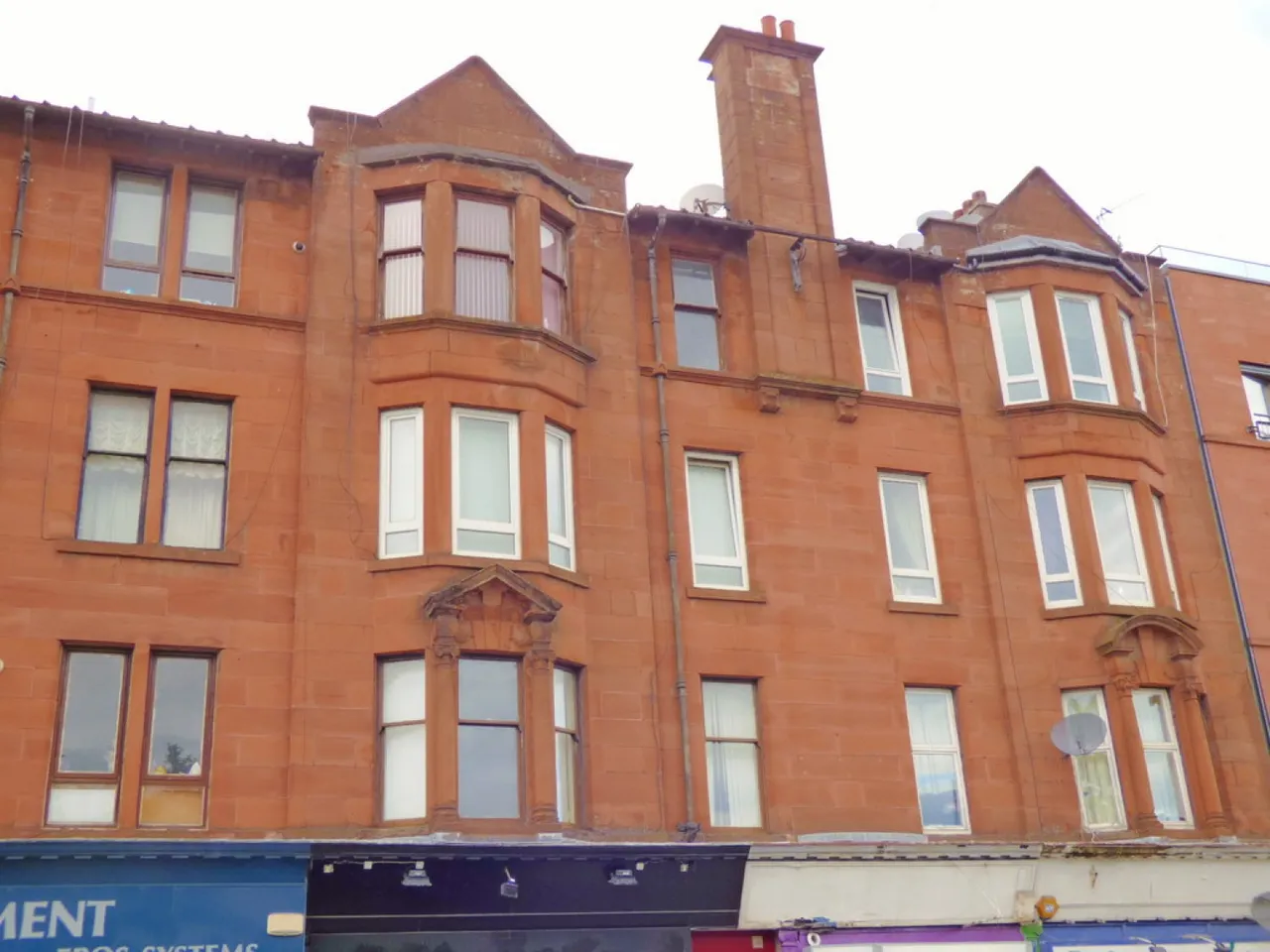 2 bed flat for sale — Cathcart Road, Govanhill, Glasgow