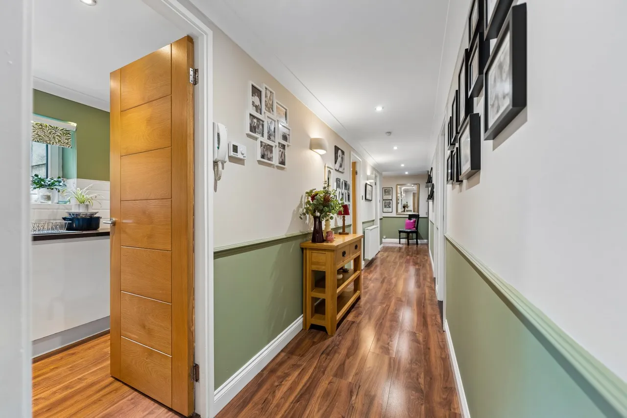 Norwood Park, Bearsden, G61, photo 16