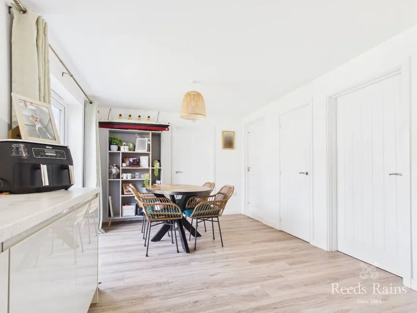 Redpath Gardens, Eston, North Yorkshire, TS6, photo 6
