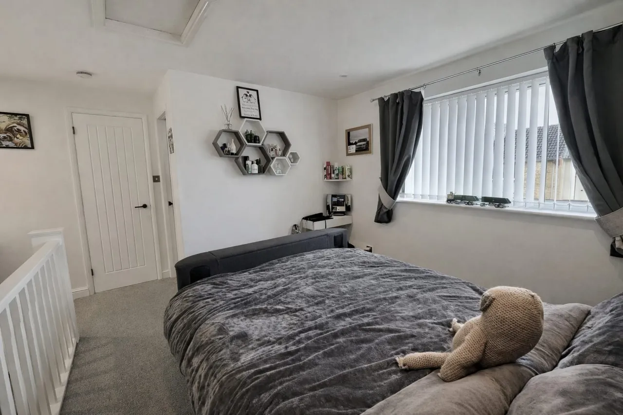 Beauvoir Drive, Kemsley, Sittingbourne, ME10 2TN, photo 7