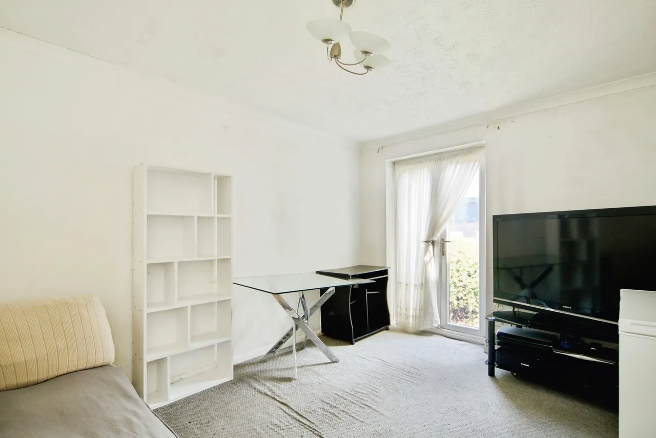 York Place, Shafter Road, Dagenham, Essex, RM10, photo 11