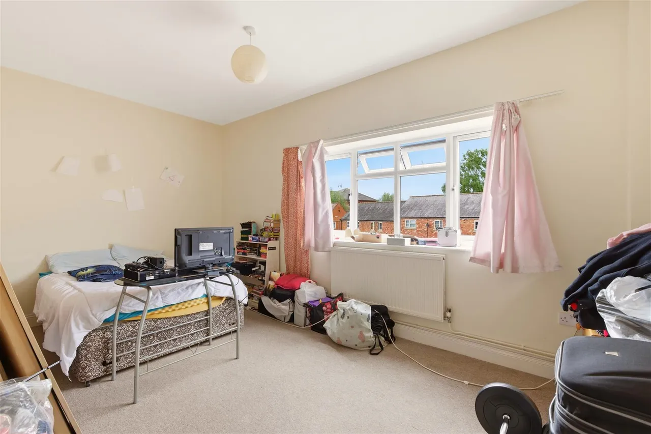 39, High Street, Evesham, photo 10