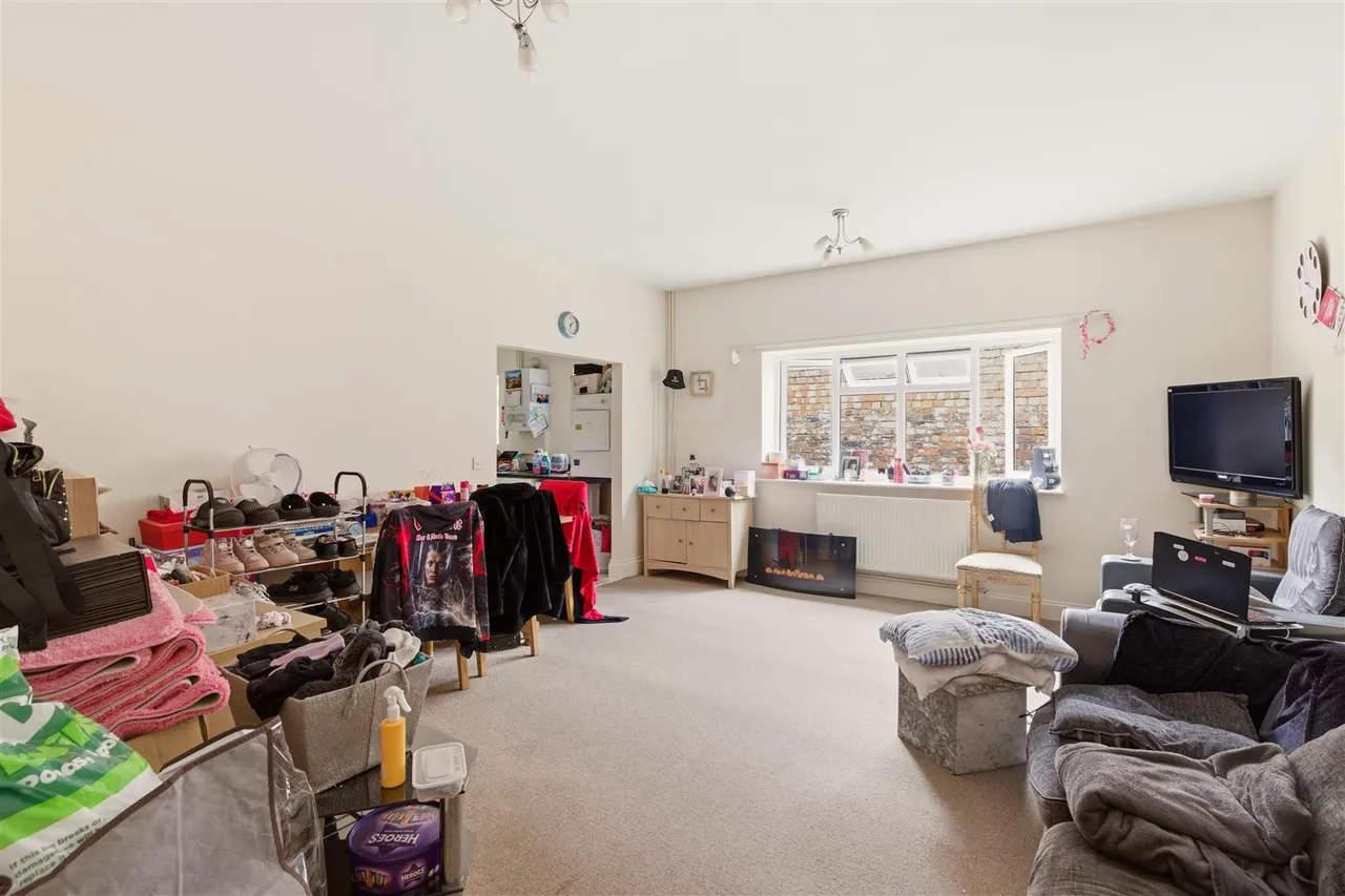 39, High Street, Evesham, photo 9