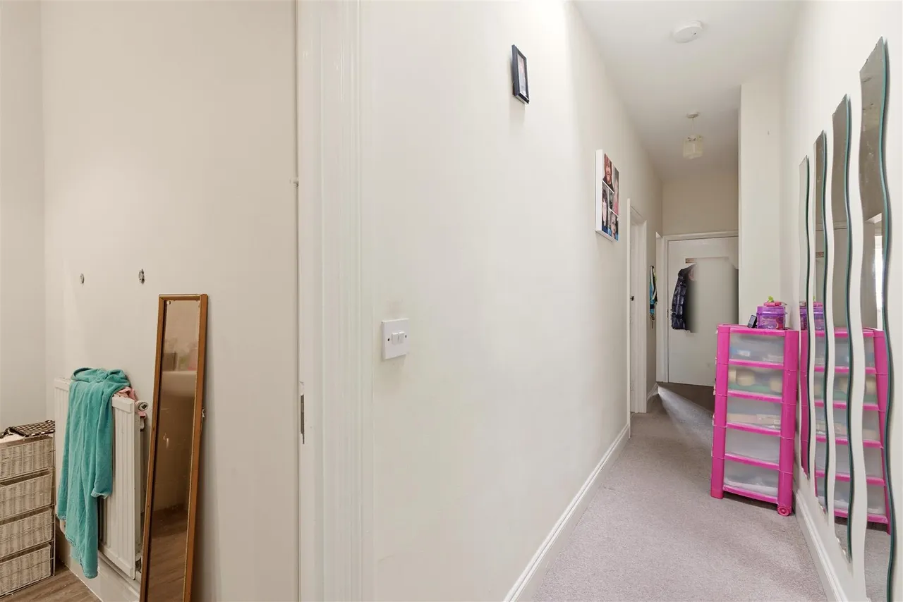 39, High Street, Evesham, photo 12