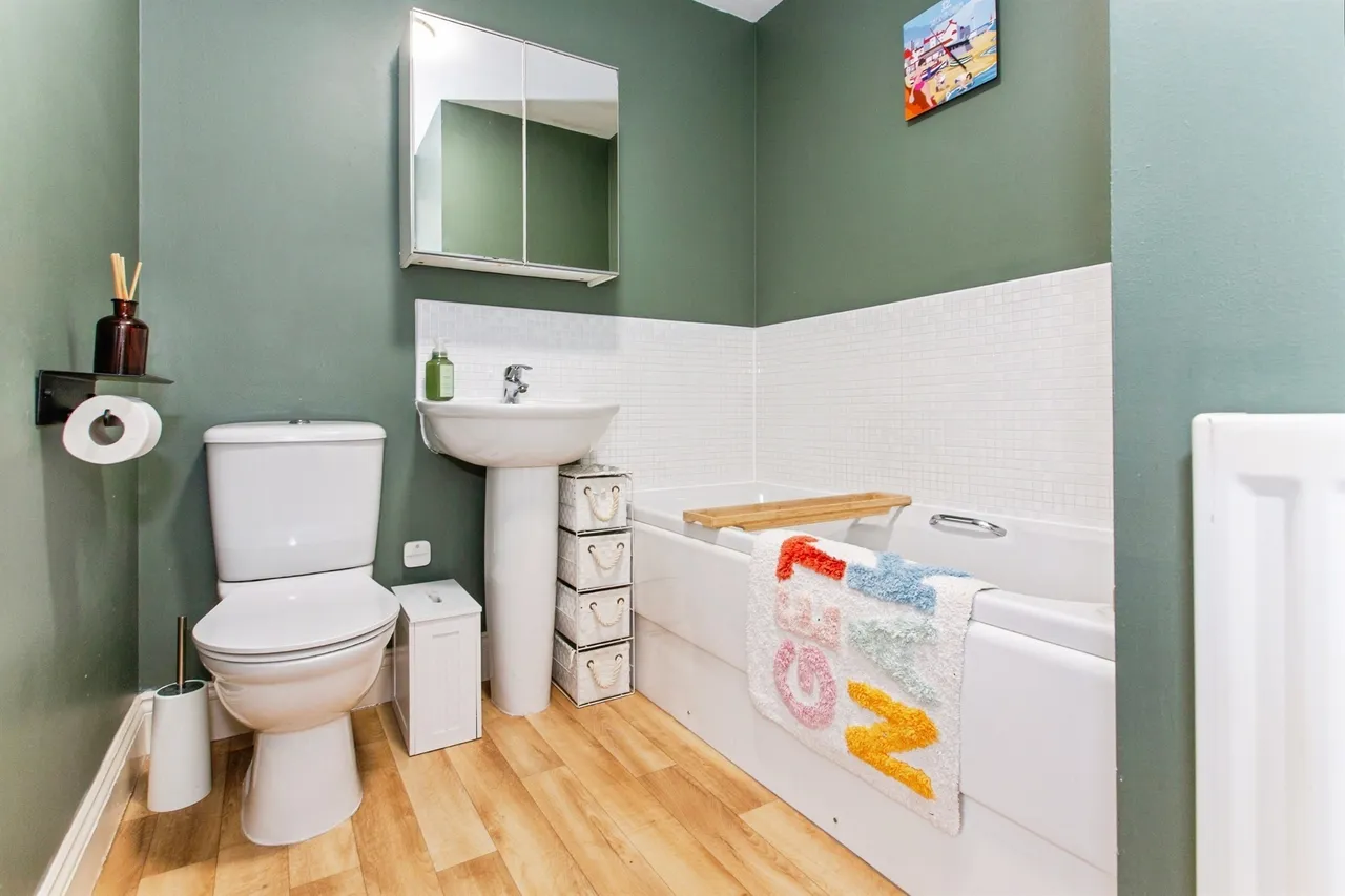Day Close, St. Neots, PE19, photo 11