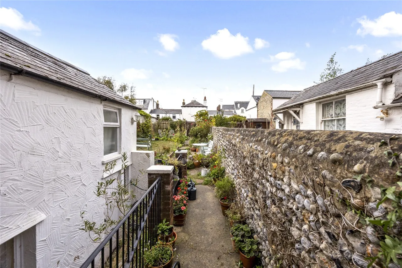 South Terrace, Littlehampton, BN17, photo 18