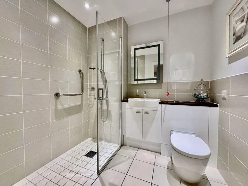Marlow Road, Bourne End SL8 5SE, photo 7
