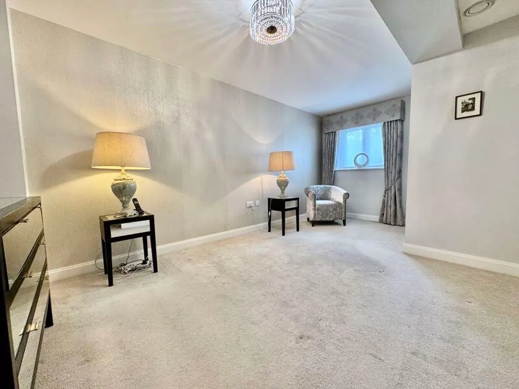 Marlow Road, Bourne End SL8 5SE, photo 6