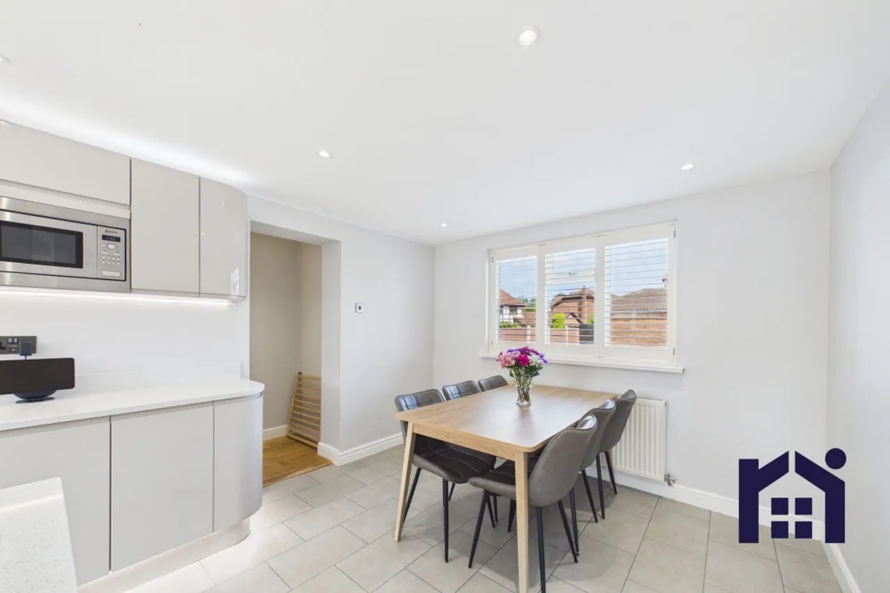 Fernleigh, Leyland, PR26 7AW, photo 11