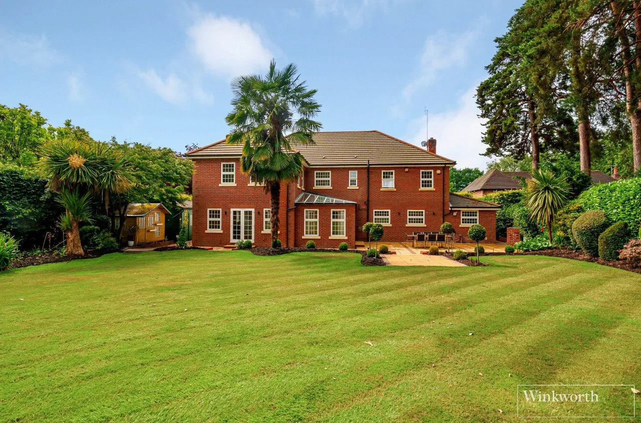 Heath Rise, Virginia Water, GU25, photo 18