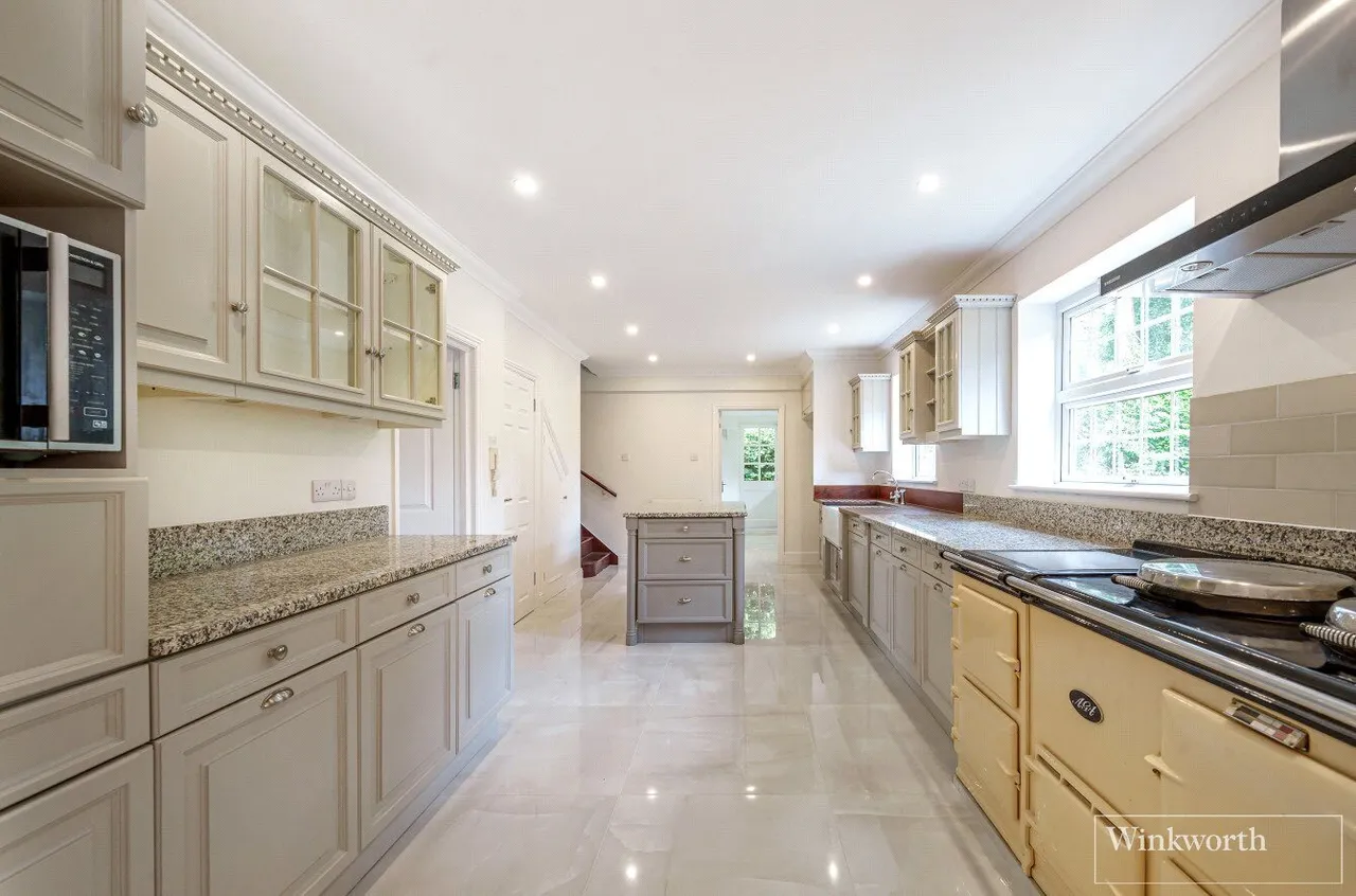 Heath Rise, Virginia Water, GU25, photo 14