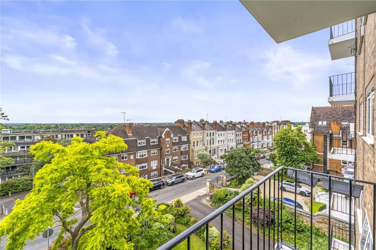Richmond Hill, Richmond, TW10 6BB, photo 2