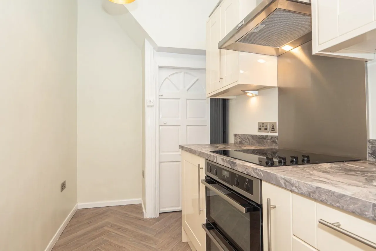 Lastingham Road, Leeds, LS13, photo 5