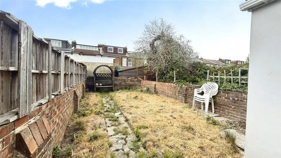 Canterbury Road, Southsea, Hampshire, PO4, photo 4