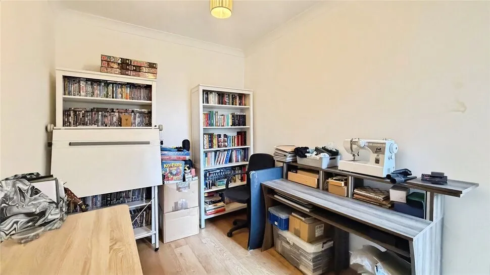 Canterbury Road, Southsea, Hampshire, PO4, photo 8