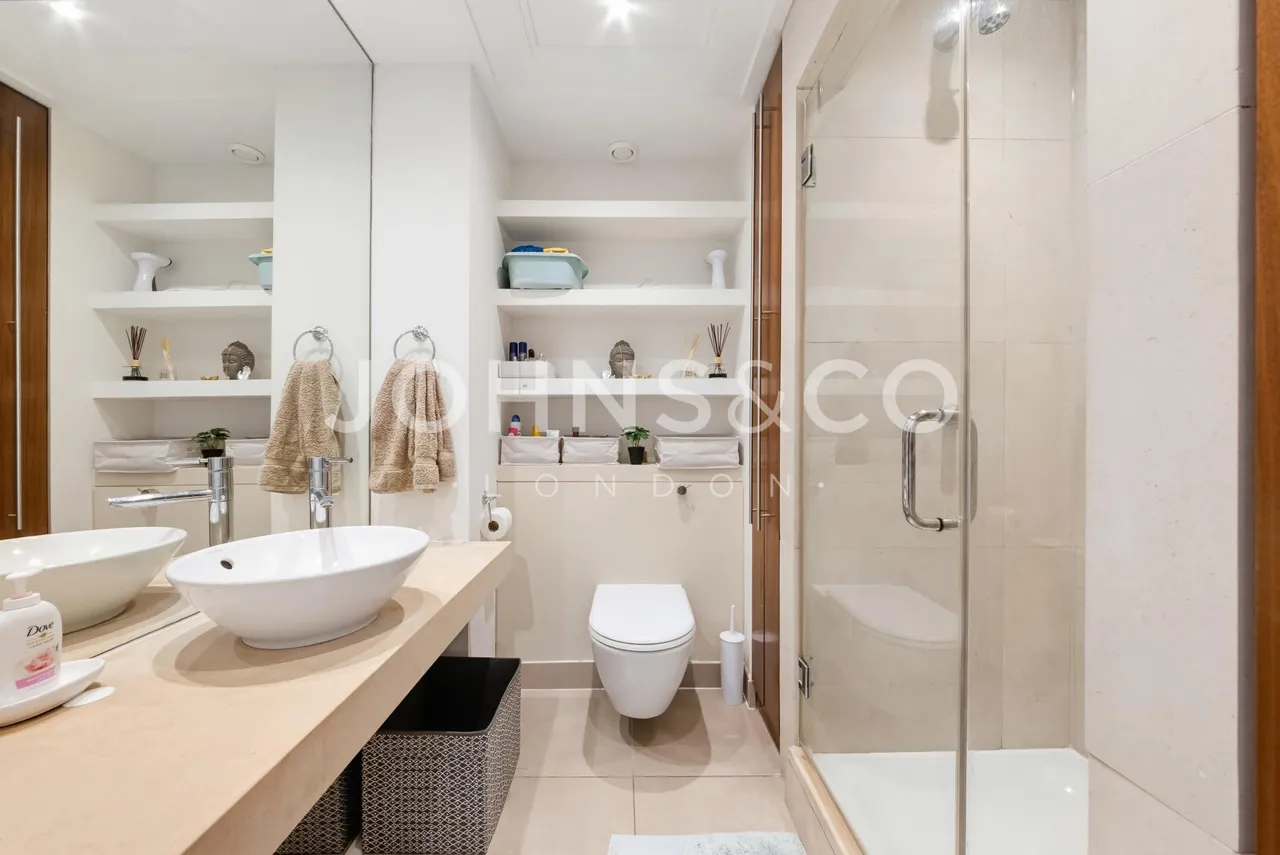 Fairmont Avenue, E14, photo 11