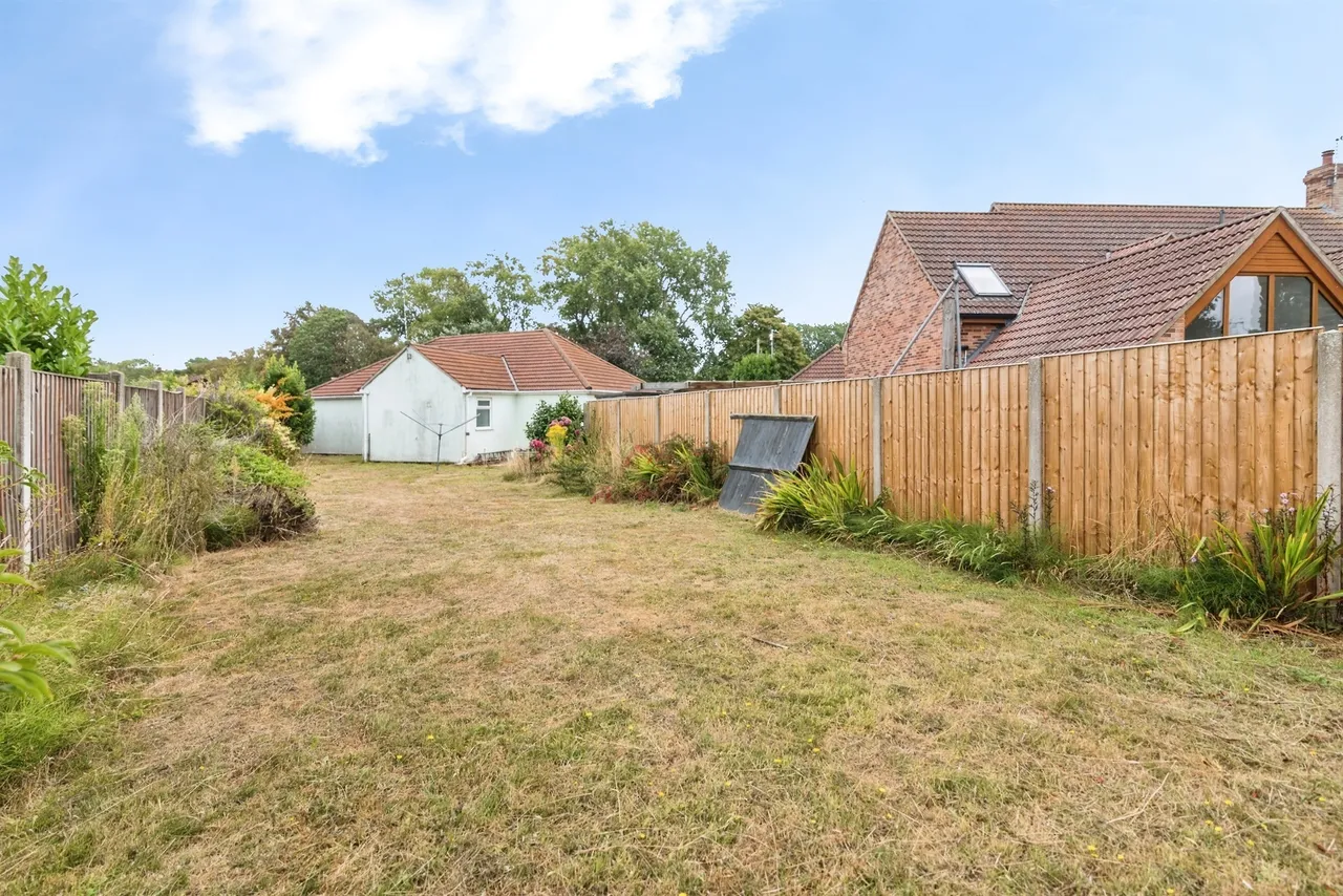 Long Road, Lowestoft, NR33, photo 17