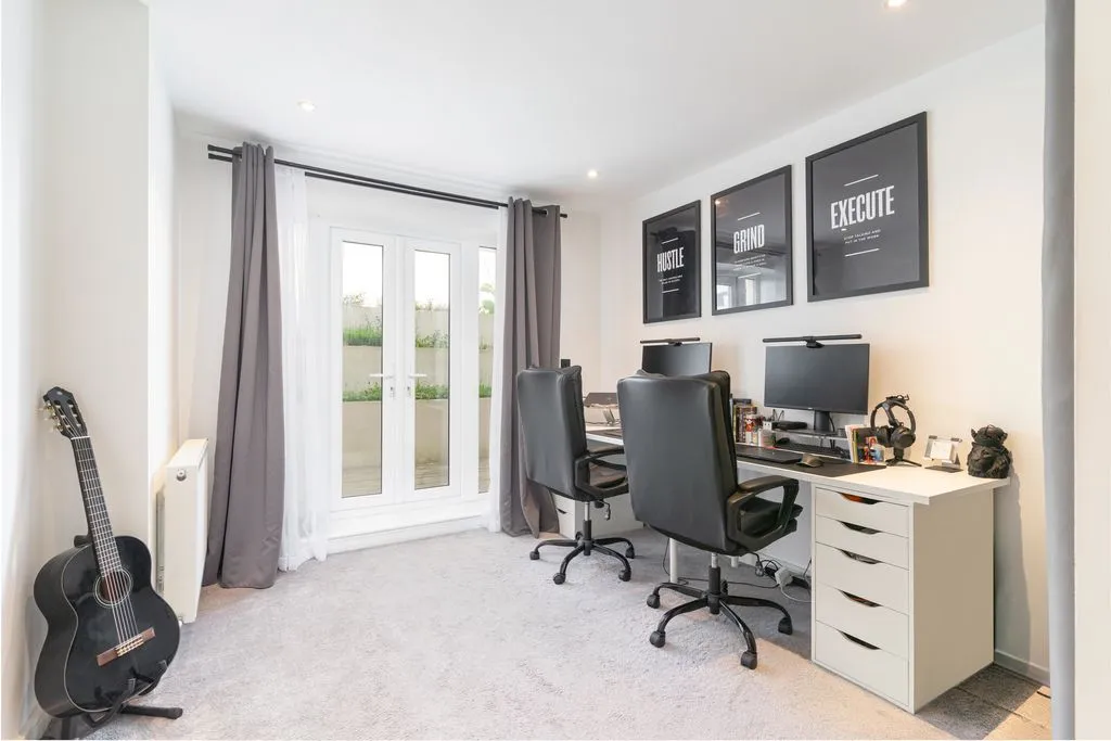 63 Selcroft Road, Purley CR8 1AL, photo 8