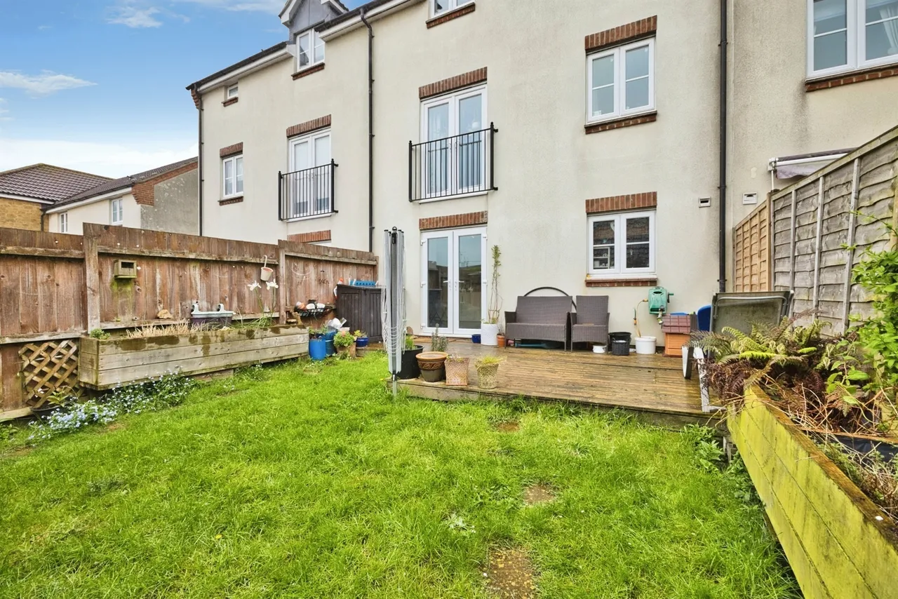 Vincent Way, Martock, TA12, photo 17