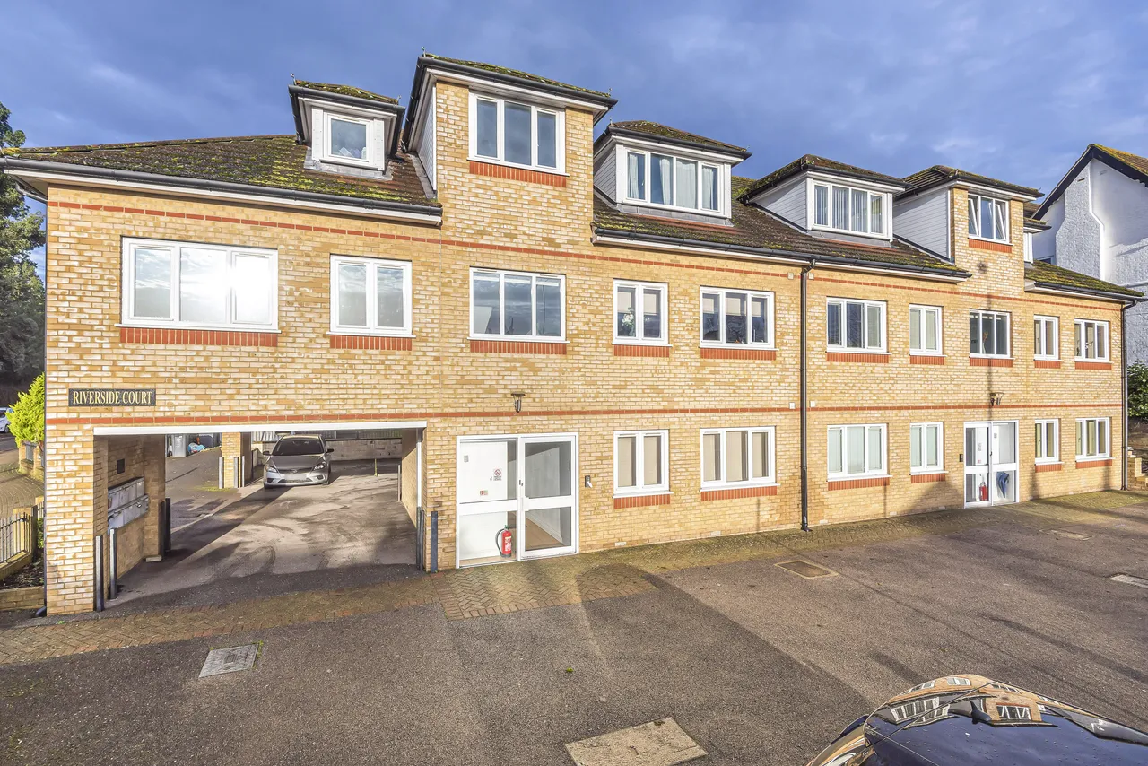 2 bed flat to rent, Riverside Court, Bromley, BR2
